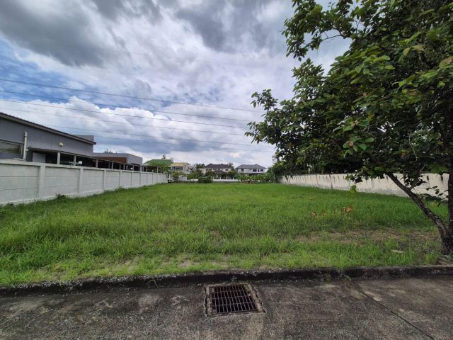 ขายที่ดิน กฤษดานคร 25 ทำเลเป็นส่วนตัวที่สุดในหมู่บ้าน ขายต่ำกว่าประเมิน