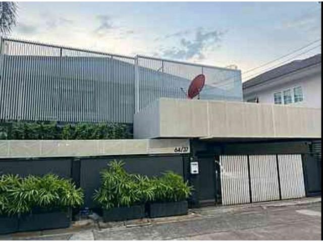 P1306 ให้เช่า ขาย บ้านเดี่ยว 2 ชั้น ซอยลาดพร้าว 83