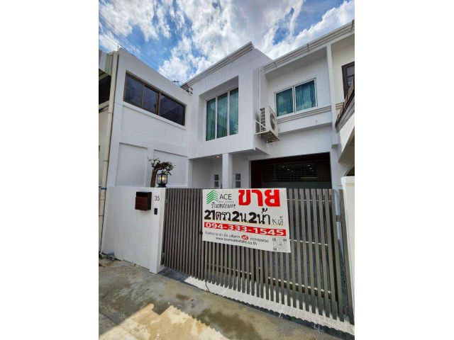 ขาย ทาวน์โฮม 2ชั้น ใกล้ BTSสถานีสามัคคี เพียง! 200เมตร ซ.ติวานนท์45 ขนาด23 ตร.ว. 2นอน 2น้ำ 2ห้องโถงใหญ่ รีโนเวทใหม่สวยมา
