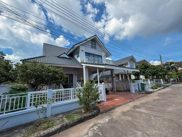 ให้เช่าบ้านเดี่ยว หมู่บ้านคันทรีโฮม 2 ศรีราชา ใกล้เจปาร์ค พร้อมอย