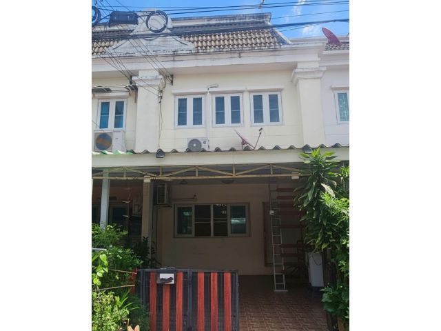 ขายทาวน์โฮม ดิ เอ็กซ์คลูซีฟ สวนหลวง ร.9 ขนาด 24 ตร.ว. ใกล้ รร.นานาชาติชาเตอร์