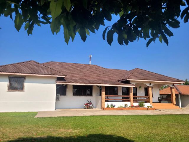 House just 8 km from Big C, Udon