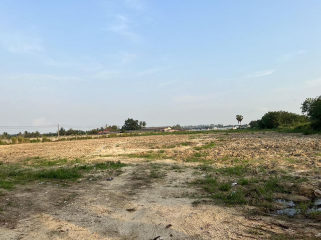 ขายที่ดิน 12 ไร่ ถมดินแล้ว ใกล้สถานีตำรวจภูธรคลองกิ่ว ถนนเทศบาล3 ต.คลองกิ่ว อ.บ้านบึง จ.ชลบุรี