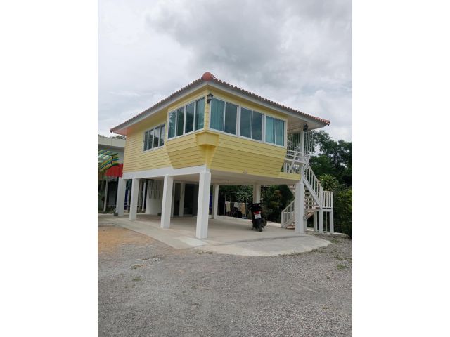 ขายที่ดินพร้อมบ้านและสวน  192ตรว.ราคา 1,450,000 ครุฑแดง  รีโนเวทใหม่สวยๆ  มีวิศวะกร เข้าดูงานฐานรากมั่นคง
