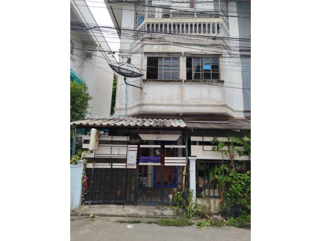 ขายบ้านแฝด 26 ตร.ว. – พร้อมผู้เช่า รายได้ทันที!