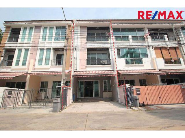 บ้านกลางเมือง สาทร ตากสิน 2 Baan Klang Muang Sathorn-Taksin 2 หน้าสวน สภาพดี ราคาทุน