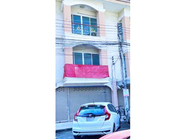 เช่า อาคารพาณิชย์ 3 ชั้น  21 ตร.วา. 258 ตร.ม แยกสายไหม ถ. ลำลูกกา
