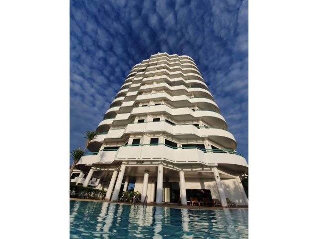 ขายคอนโด โครงการ พรีวิลเลจ Brach Front ชะอำ-หัวหิน ชั้น 2 วิวทะเล เฟอร์ฯครบ พร้อมเข้าอยู่