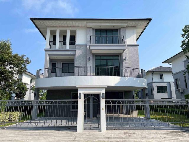 ขายบ้านเดี่ยวหลังใหญ่ ศุภาลัย เอเลแกนซ์ บรมราชชนนี121