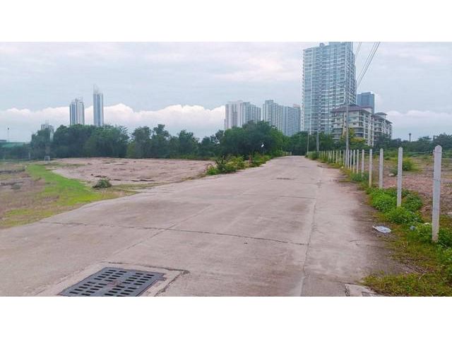 ขายที่ดินสวยฝั่งทะเลพัทยาบนเนื้อที่ดิน  9-0-40  ไร่