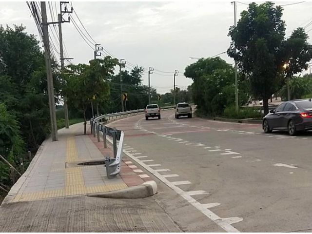 ขายที่ดิน 32 ไร่ ติดถนนหลวงเพ่ง แขวงขุมทอง เขตลาดกระบัง กรุงเทพมหานคร