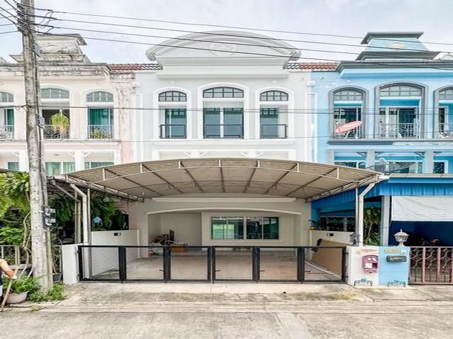 PB5825 ขายทาวน์โฮม ย่านสวนหลวง ร.9 หมู่บ้าน เดอ สยาม สวนหลวง ร.9