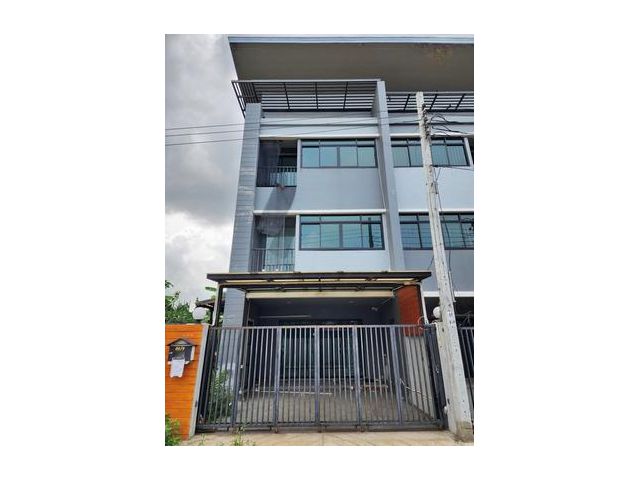 ขาย ทาวน์เฮ้าส์ 3 ชั้น หลังริม 35.1 ตร.ว. ซ.เทิดราชัน 27 ดอนเมือง