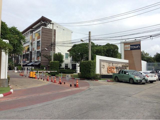 ขายทาวน์โฮม 4 ชั้น โครงการ BizTown ศรีนครินทร์