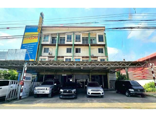 อาคารพาณิชย์ 4 ชั้น 3 คูหา ลาดหลุมแก้ว ติดถนนปทุมธานี - บางเลน