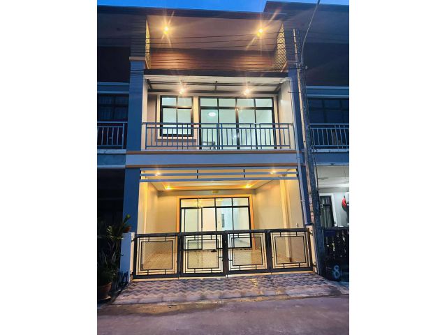 ขายถูกมาก!! ทาวน์โฮม 2 ชั้น หมู่บ้านว.แลนด์เฮ้าส์ โคกสูง ทำเลทอง ใกล้ทั้งตัวเมืองหาดใหญ่และตัวเมืองสงขลา