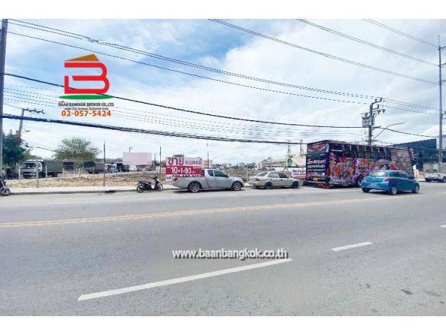 ที่ดินติดถนน ท้ายบ้านซอย 38 ขายถูก เท่าราคาประเมิน เนื้อที่ 10-0-93 ไร่ ถนนสุขุมวิทสายเก่า อ.เมืองสมุทรปราการ