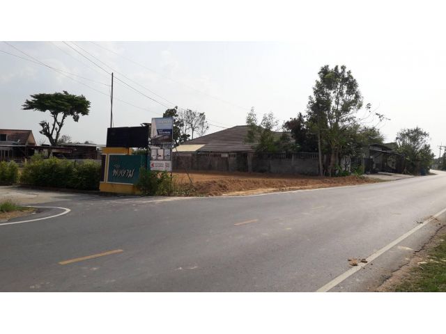 ขายหรือเช่าที่ดินถมแล้ว อ.เมืองสระบุรี ต.ตะกุด(บ้านกลัวย) 144 ตร.วา หน้ากว้างติด ถ.ตะกุด-ตลิ่งชัน 20ม. ติดหน้าหมู่บ้านพึ่งงาม