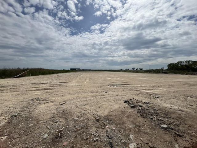 ขายที่ดิน 3ไร่1งาน 33 ตารางวา ถ.บางบ่อ-คลองด่าน บางเพรียง อ.บางบ่อ จ.สมุทรปราการ ขายต่ำกว่าแบงค์ประเมิน