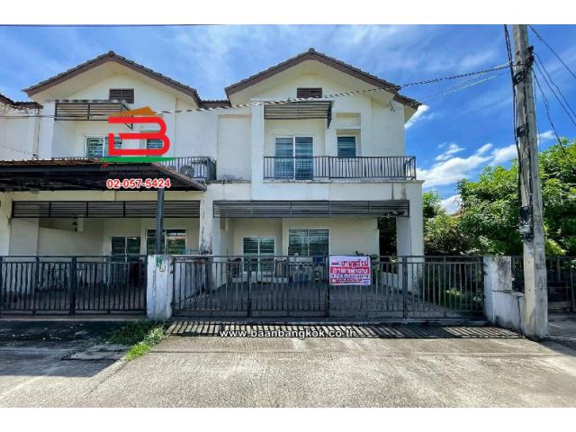 ทาวน์เฮาส์ หมู่บ้านบุณฑริก นิวสไตล์ เนื้อที่ 35.3 ตร.ว ใกล้ตลาดกลางลาดสวาย ตำบลลาดสวาย อำเภอลำลูกกา ปทุมธานี