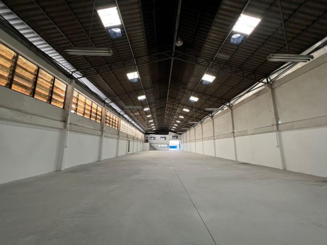 #ให้เช่าโรงงานโกดังใกล้บิ๊กซีอ้อมใหญ่ สีม่วง พื้นที่ 1,000 ตารางเมตร  กว้าง 15 เมตร ยาว 70 เมตร