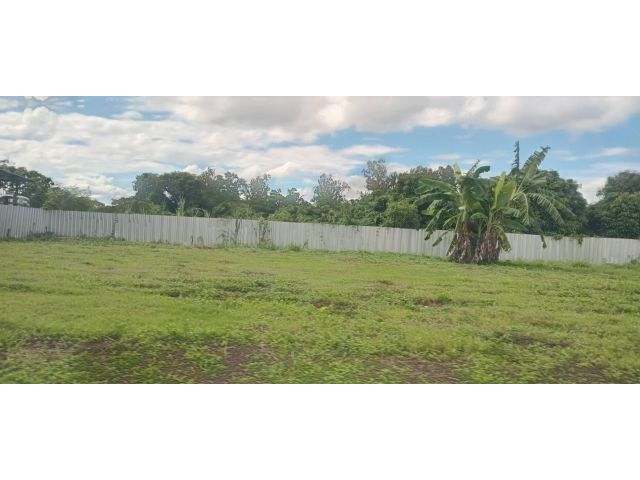 ขายที่ดินสันทรายใกล้เมืองทำเลดีติดถนน ราคาดี ทำเลทองลงทุนได้หลากหลาย สะดวกทุกอย่างน้ำไม่ท่วม