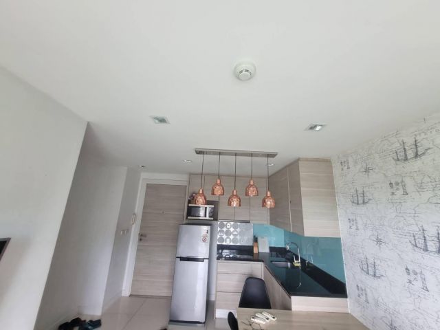 Condo for sale with a beautiful view 2 bedrooms, 2 bathrooms,  Free appliances are provided at Na Jomtien Chonburi