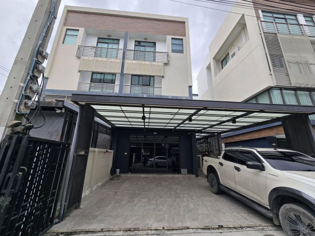 S04-0075 ให้เช่าโฮมออฟฟิศ โครงการดิสทริค เอกมัย-รามอินทรา (District Ekkamai-Ramintra)