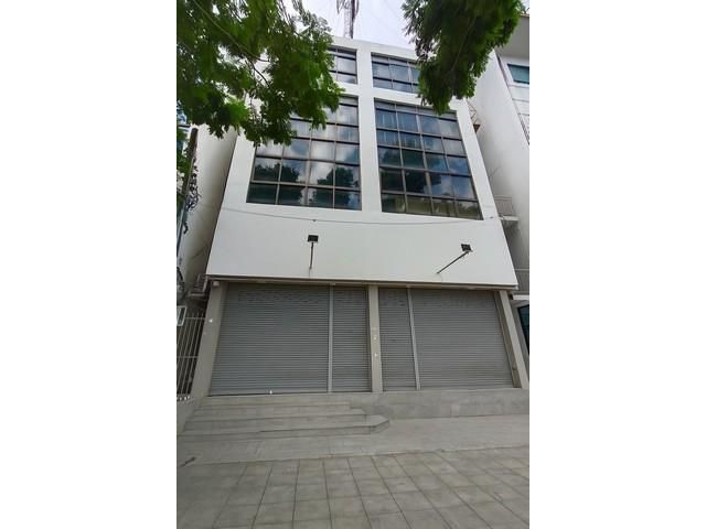 ให้เช่าอาคารพาณิชย์  4.5ชั้น 2คูหา ริมถนนพระราม 3-นราธิวาส