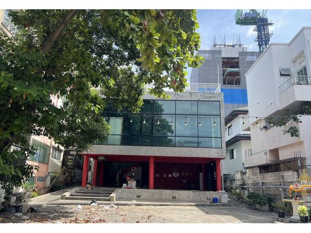 ให้เช่าตึกสแตนด์อโลนสำนักงาน 2.5 ชั้น ตึกสแตนด์อโลน ย่านห้วยขวาง ดินแดง เหมอะทำสำนักงานออฟิศ และกิจการอื่นๆ