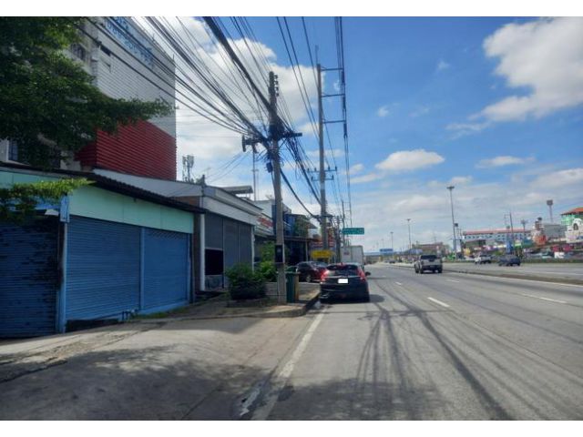 ขายอาคารพาณิชย์ ประตูน้ำพระอินทร์ ตรงข้ามตลาดAEC ถนนพหลโยธิน บางปะอิน อยุธยา