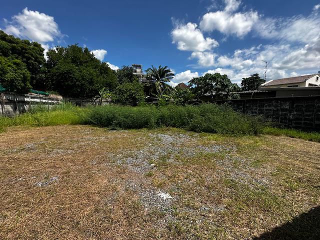 ที่ดินเปล่า สุขุมวิท 71 พื้นที่สี่เหลี่ยมสวย 129 ตรว การเดินทางเข้าออกสะดวก