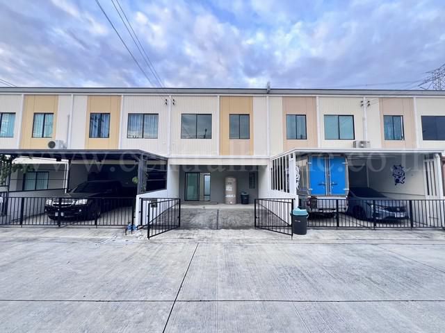 ทาวน์เฮ้าส์ เดอะคอนเนค 55 - ปทุมธานี 2 บ้านใหม่ยังไม่เคยเข้าอยู่