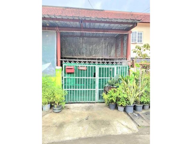 ทาวน์เฮ้าส์ ซอยสุขุมวิท 80 ใกล้ BTS สำโรง ราคาถูก ขายด่วน