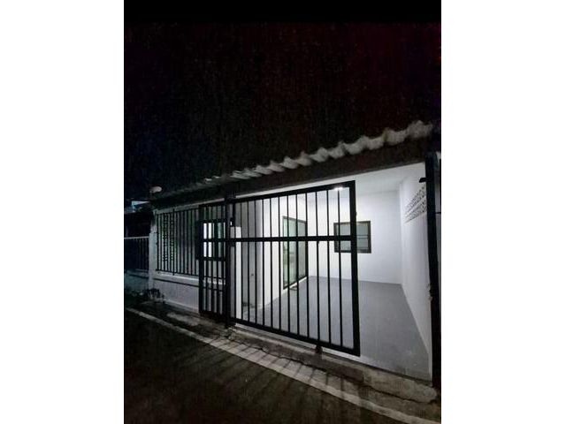 ขายทาวน์เฮ้าส์พัทยา หมู่บ้านอมรรัตน์ หนองปรือ บางละมุง ชลบุรี