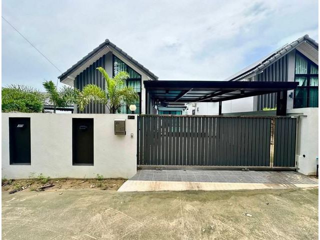 บ้านเดี่ยวชั้นเดี่ยว มือสอง สภาพดีมาก ใกล้อ่างเก็บน้ำมาบประชั้น