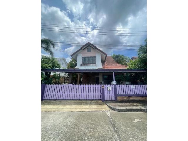 บ้านเดี่ยวมือสองหลังใหญ่ หมู่บ้านคันทรีโฮม 3 ศรีราชา ชลบุรี