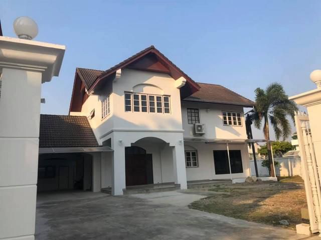 ให้เช่าบ้านเดี่ยว 2 ชั้น 208 ตรว. พร้อมโกดังเก็บของ ซอยลาดปลาเค้า