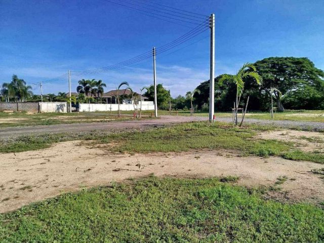 ที่ดินชะอำ วิวภูเขา ใกล้ทะเล