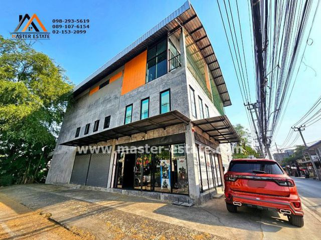 ให้เช่าอาคารสำนักงาน (ชั้นล่าง) เนื้อที่ 200 ตรม. ซ.รามอินทรา 65 สวย-สะอาด พร้อมที่จอดรถรอบอาคาร DESIGN MODERN กั้นห้องกระจก 1 ห้อง