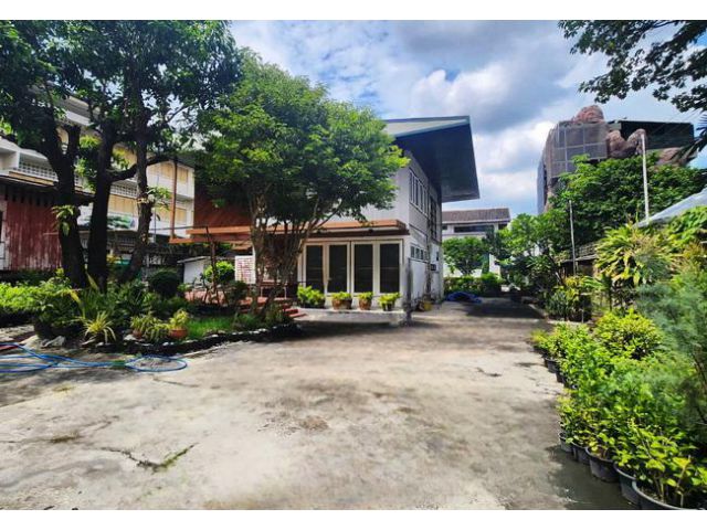 ขายบ้าน ถนนนครไชยศรี แขวงถนนนครไชยศรี เขตดุสิต กรุงเทพมหานคร