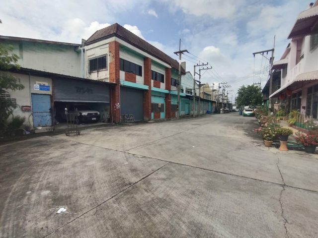ขาย–ให้เช่า โรงงาน พร้อมที่ดิน 530 ตรว. ผังม่วงแท้ ใกล้บิ๊กซีอ้อมใหญ่ ทำเลทองอ้อมน้อย ราคาพิเศษสุด!