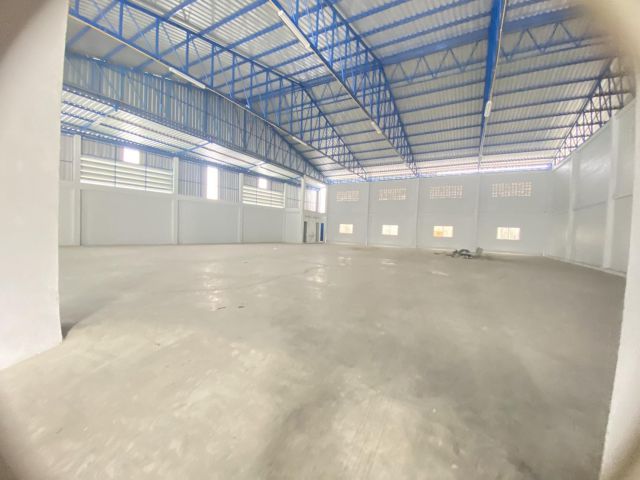 ให้เช่าโกดัง คลังสินค้า ถนนเทพารักษ์ กม 16 พื้นที่ขนาด 1,200 ตารางเมตร