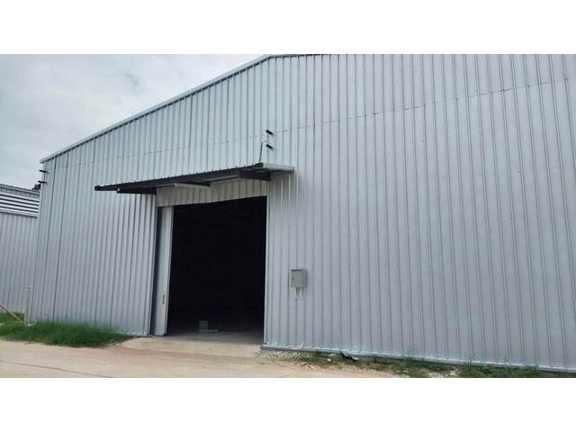 เช่า โกดัง สร้างใหม่ มีหลายขนาดให้เลือก ย่านบางละมุง ใกล้ถนนสุขุมวิท ใกล้ท่าเรือแหลมฉบัง ทำเลดี เดินทางสะดวก