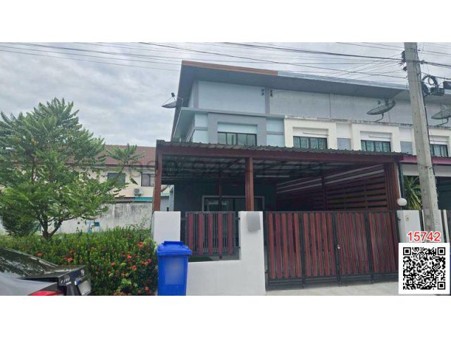 เช่า ทาวน์เฮาส์ หมู่บ้าน ธัญดาพาร์ควิว 4 หลังมุมติดสวน