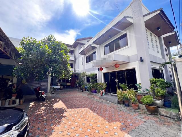 บ้านเดี่ยว 3 ชั้น พร้อมที่ดิน 128 ตารางวา สุทธิสาร โครงสร้างแข็งแ