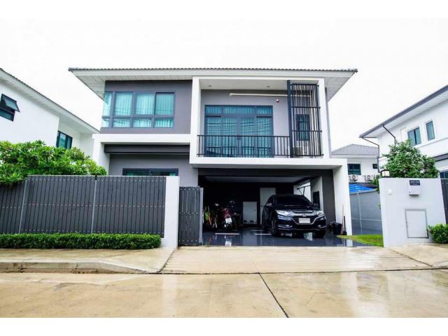 H914 ขายบ้านเดี่ยวสองชั้น พร้อมเฟอร์นิเจอร์ หมู่บ้านศุภาลัย พาร์ควิลล์ พัทยา 4 ห้องนอน