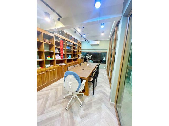 ถูกกว่า เพลินจิต400ม. สุขุมวิท 1-5 Penthouse BTSนานา 550ม.