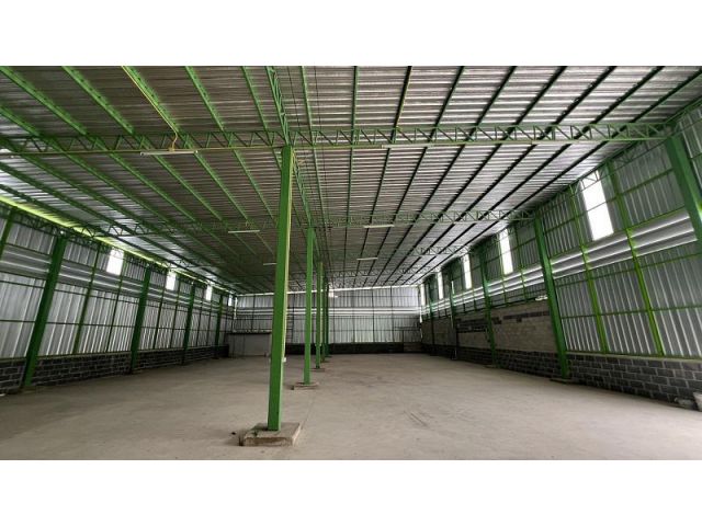 #ให้เช่าโกดังพระราม2 ช่วงกม.18  ขนาดรวม1000 ตร.ม.  ไฟ3เฟส  มีห้องพักคนงาน 5ห้อง ค่าเช่า 55,000 บาท/เดือน