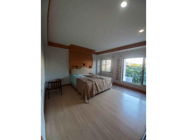 P1543 ให้เช่า ขาย ทาวน์โฮม 3 บ้านกลางเมือง ซ. พระรามเก้า 43